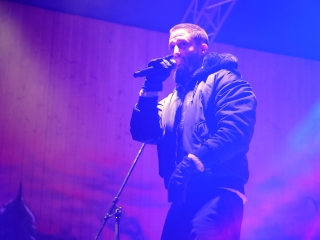 A negyedik adventi láng is lobog a Városháza téren - fotó: 