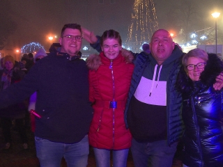 Szilveszteri mulatság a Városháza téren (galéria) - fotó: 