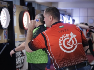 Születésnapi darts verseny - fotó: 