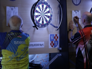 Születésnapi darts verseny - fotó: 