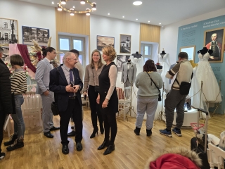 Esküvő kiállítás a kúriában - fotó: 