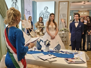 Esküvő kiállítás a kúriában - fotó: 