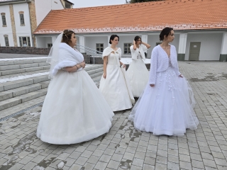 Esküvő kiállítás a kúriában - fotó: 