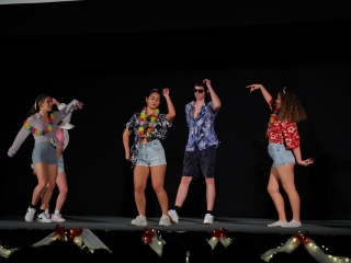 A Rosti iskola szalagavatója a Kultikban - fotó: 