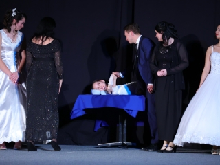 A Rosti iskola szalagavatója a Kultikban - fotó: 