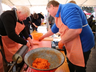 Sülve, főve, együtt – pillanatképek a kolbászfesztiválról - fotó: 