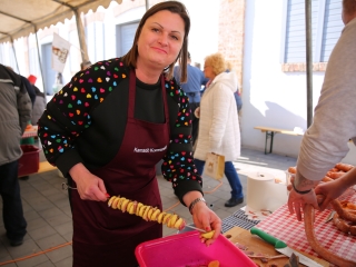 Sülve, főve, együtt – pillanatképek a kolbászfesztiválról - fotó: 