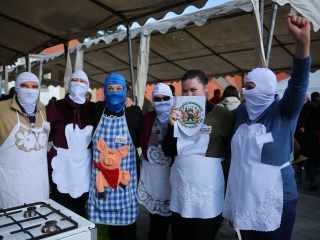 Sülve, főve, együtt – pillanatképek a kolbászfesztiválról - fotó: 