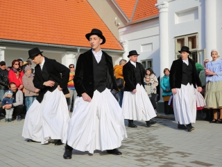Sülve, főve, együtt – pillanatképek a kolbászfesztiválról - fotó: 