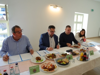 Sülve, főve, együtt – pillanatképek a kolbászfesztiválról - fotó: 