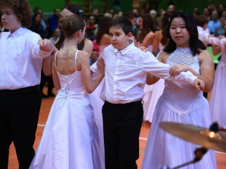 Farsangoltak az alsósok - fotó: 