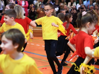 Farsangoltak az alsósok - fotó: 