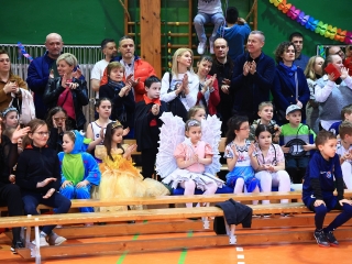 Farsangoltak az alsósok - fotó: 