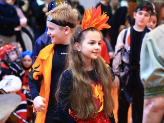 Farsangoltak az alsósok - fotó: 