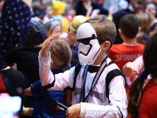 Farsangoltak az alsósok - fotó: 