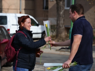 Nőnapi virág- és eseményözön - fotó: 