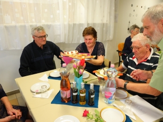 Nőnapi virág- és eseményözön - fotó: 