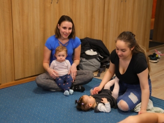 Nőnapi virág- és eseményözön - fotó: 