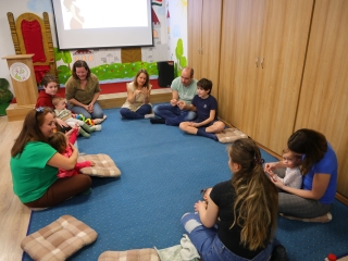 Nőnapi virág- és eseményözön - fotó: 