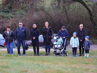 Ünnepi pillanatképek a forradalmi emlékműnél - fotó: 