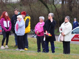 Ünnepi pillanatképek a forradalmi emlékműnél - fotó: 
