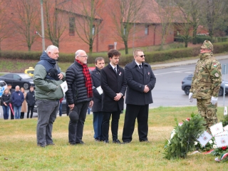 Ünnepi pillanatképek a forradalmi emlékműnél - fotó: 