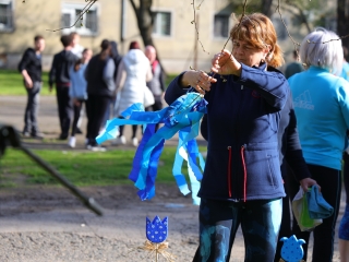 Ragyogj Kéken! és Csilingelő Hangok az autizmus világnapjára időzítve - fotó: 