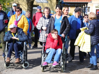 Ragyogj Kéken! és Csilingelő Hangok az autizmus világnapjára időzítve - fotó: 