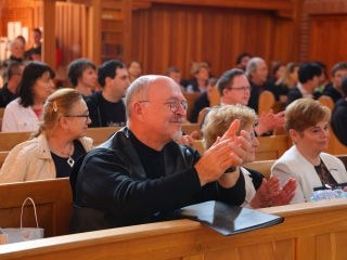 Ragyogj Kéken! és Csilingelő Hangok az autizmus világnapjára időzítve - fotó: 