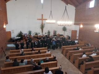 Ragyogj Kéken! és Csilingelő Hangok az autizmus világnapjára időzítve - fotó: 