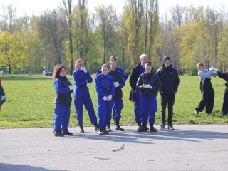 Kék Duna Projekt: közös szemétszedés a folyamnál - fotó: 