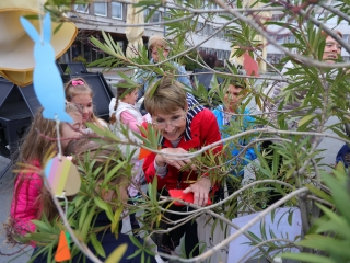 Húsvéti pompában a Városháza tér (galéria) - fotó: 
