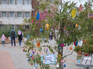 Húsvéti pompában a Városháza tér (galéria) - fotó: 