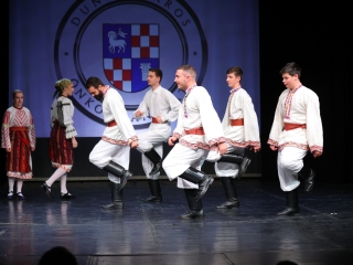 Díjátadó és szoboravatás az ünnepen - fotó: 