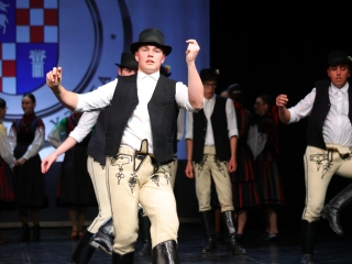 Díjátadó és szoboravatás az ünnepen - fotó: 