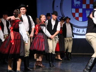 Díjátadó és szoboravatás az ünnepen - fotó: 