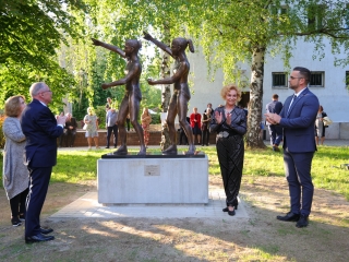 Díjátadó és szoboravatás az ünnepen - fotó: 