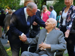 Díjátadó és szoboravatás az ünnepen - fotó: 