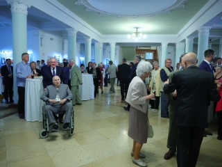 Díjátadó és szoboravatás az ünnepen - fotó: 