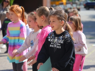 DLSZ-rajzverseny a mozi előtt (2025) - fotó: 