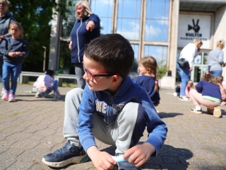 DLSZ-rajzverseny a mozi előtt (2025) - fotó: 