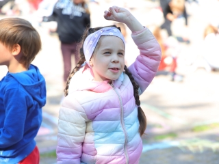 DLSZ-rajzverseny a mozi előtt (2025) - fotó: 