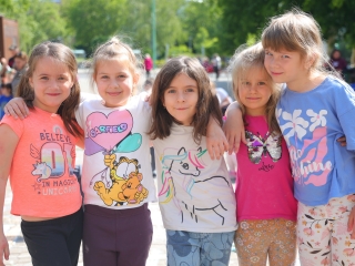 DLSZ-rajzverseny a mozi előtt (2025) - fotó: 