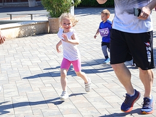 Jót, Fut a Város - Dunaújváros! (2025) - fotó: 