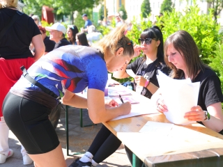 Jót, Fut a Város - Dunaújváros! (2025) - fotó: 