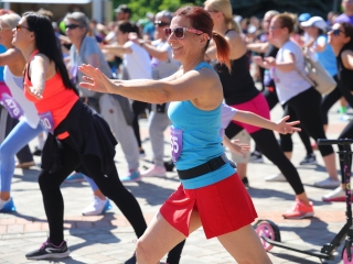 Jót, Fut a Város - Dunaújváros! (2025) - fotó: 