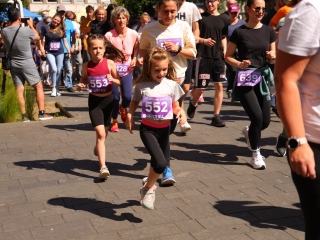 Jót, Fut a Város - Dunaújváros! (2025) - fotó: 