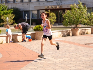 Jót, Fut a Város - Dunaújváros! (2025) - fotó: 