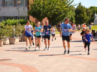 Jót, Fut a Város - Dunaújváros! (2025) - fotó: 