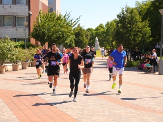 Jót, Fut a Város - Dunaújváros! (2025) - fotó: 